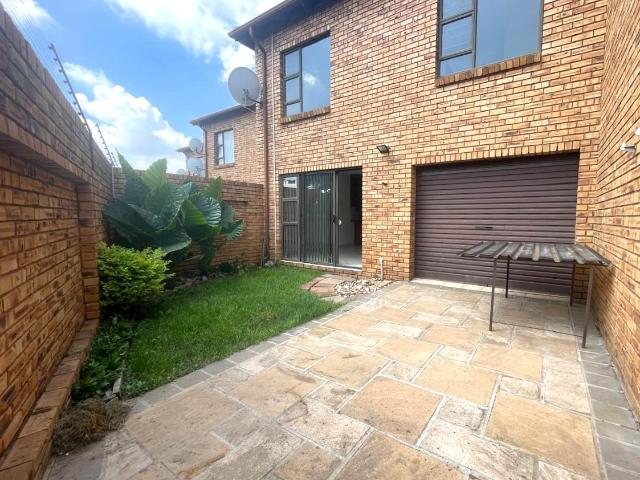 Townhouse for rent in Ekurhuleni, Gauteng