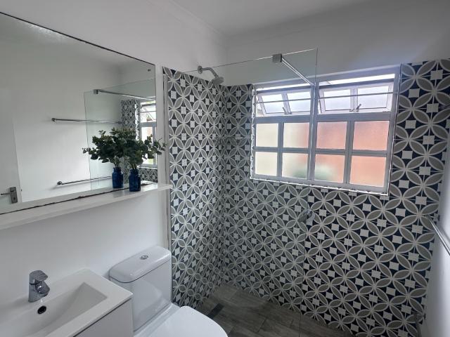 Townhouse for rent in Kloof, Kwazulu-natal