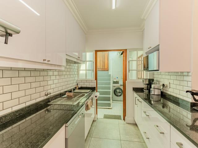 Townhouse for rent in Durban North, Kwazulu-natal