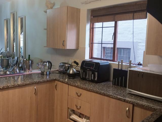 Townhouse for rent in Tembisa, Gauteng