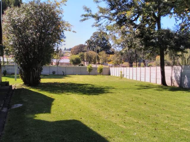 Townhouse for rent in Nooitgedacht, Gauteng