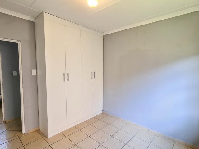 Townhouse for rent in East London, Eastern Cape