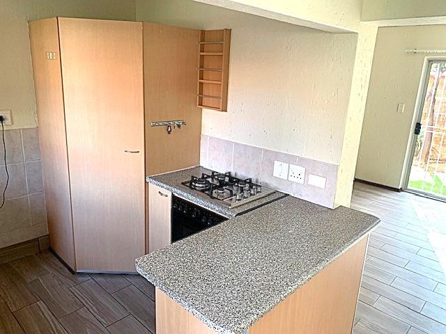 Townhouse for rent in Nooitgedacht, Gauteng