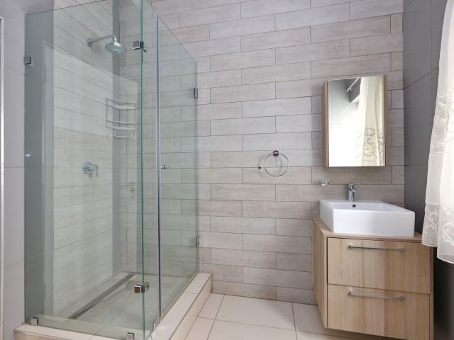 Townhouse for rent in Rosebank, Gauteng