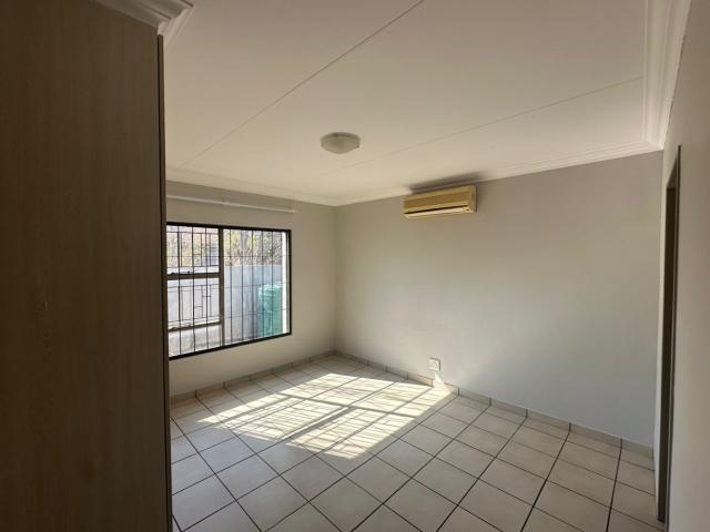 Townhouse for rent in Kgalagadi, Northern Cape