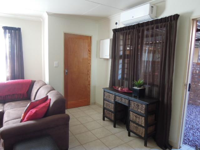 Townhouse for rent in Kgalagadi, Northern Cape