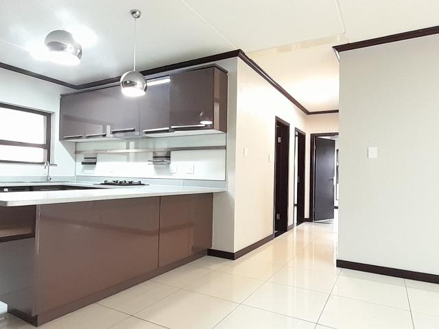 Townhouse for rent in Randburg, Gauteng