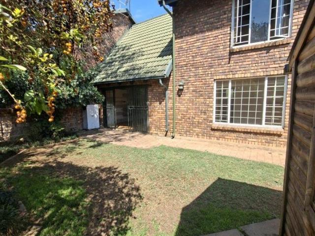 House for rent in Waterkloof, Gauteng