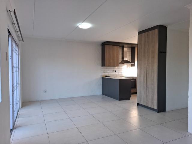 Townhouse for rent in Port Elizabeth, Eastern Cape