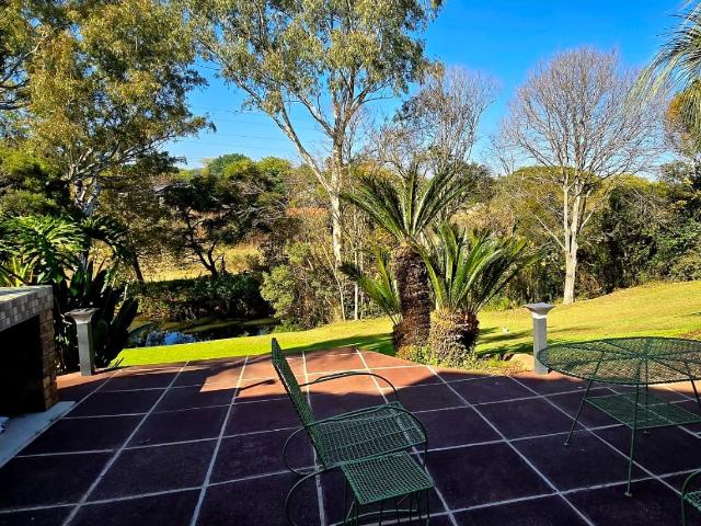 Townhouse for rent in Waterkloof, Gauteng