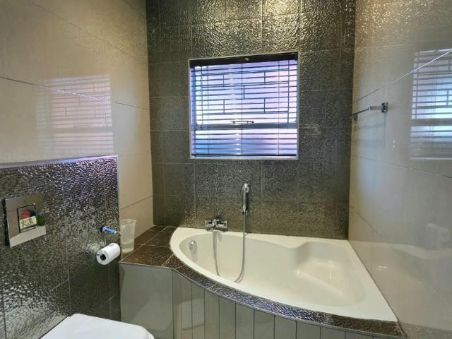 Townhouse for rent in Oranjeville, Free State