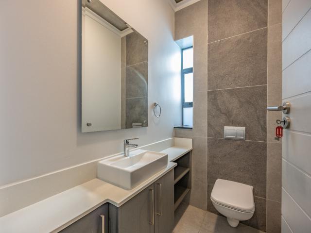 Townhouse for rent in Waterkloof, Gauteng