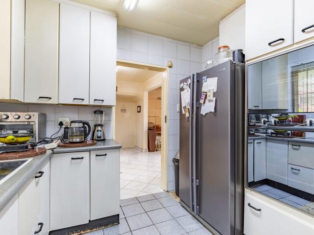 Townhouse for rent in Waterkloof, Gauteng