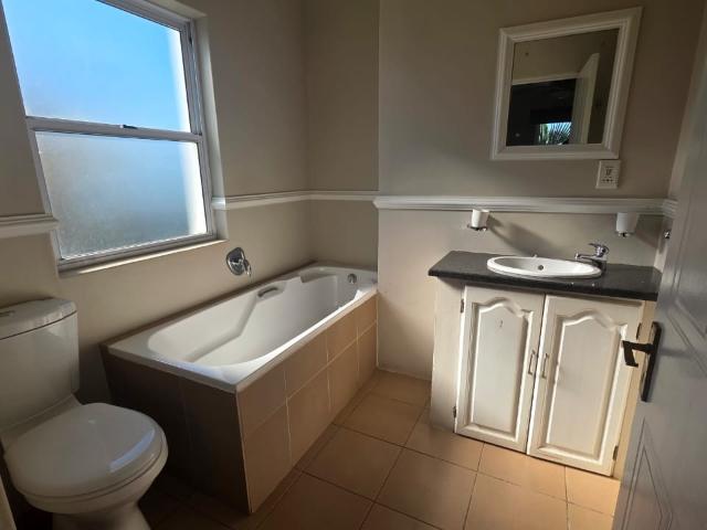 Townhouse for rent in Mt Edgecombe, Kwazulu-natal