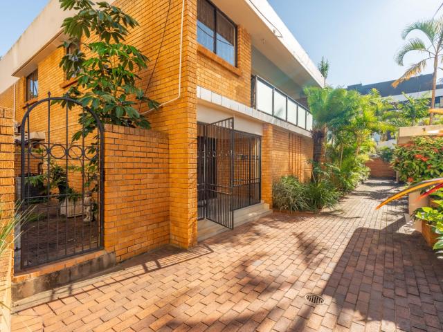 Townhouse for rent in Seaview, Kwazulu-natal