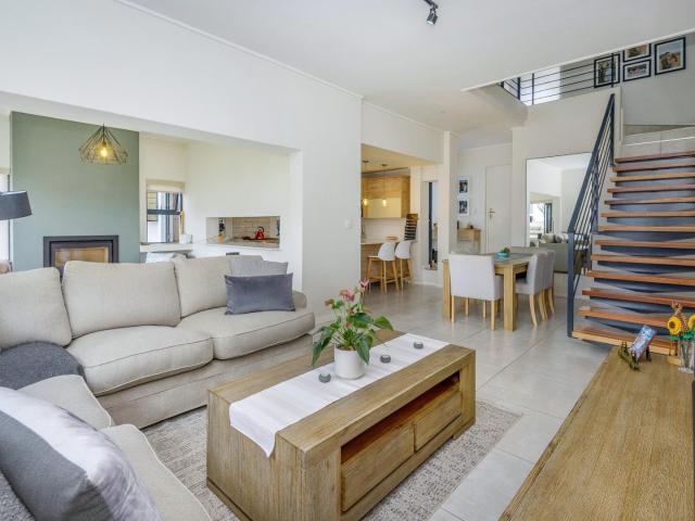 Townhouse for rent in Randburg, Gauteng