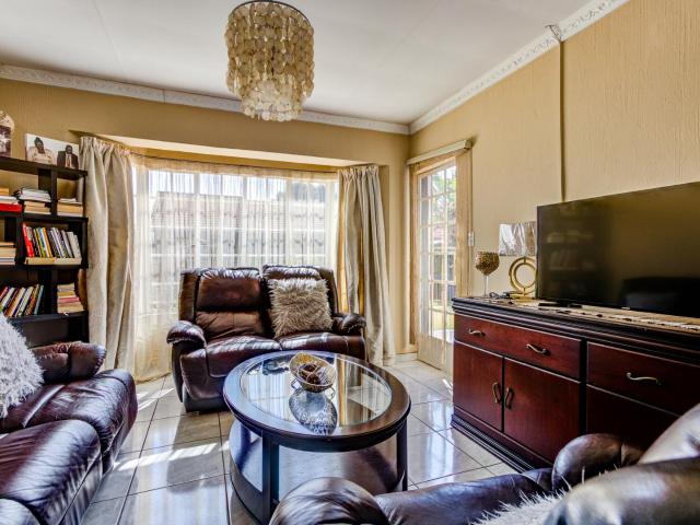 Townhouse for rent in Ekurhuleni, Gauteng