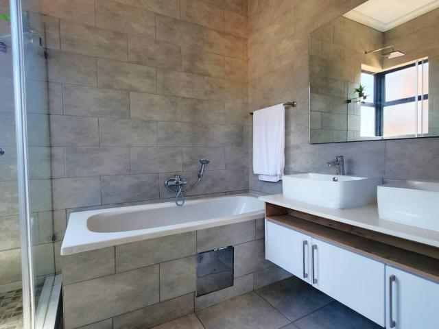Townhouse for rent in Kungwini, Gauteng