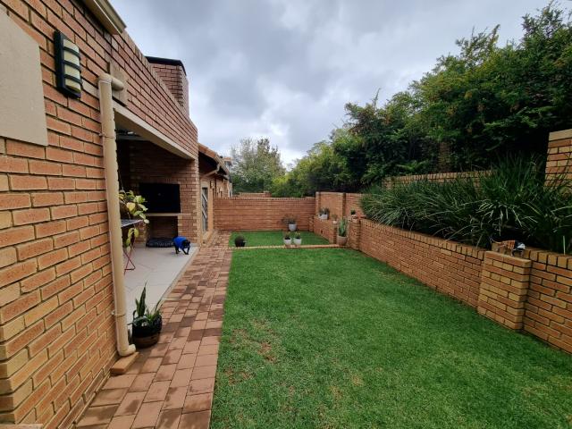 Townhouse for rent in Kungwini, Gauteng