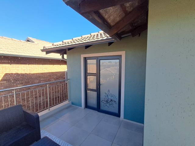 Townhouse for rent in Ekurhuleni, Gauteng