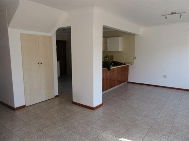 Townhouse for rent in Ugu District Municipality, Kwazulu-natal