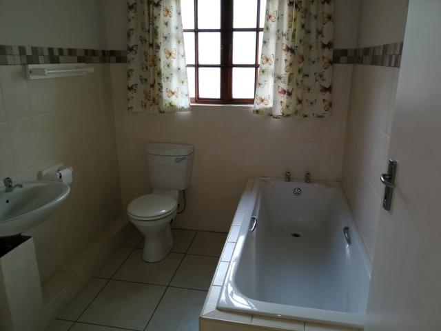 Townhouse for rent in Umgungundlovu, Kwazulu-natal