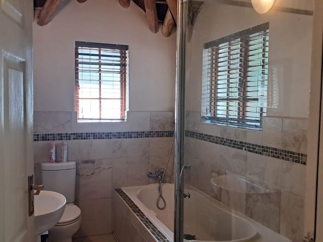Townhouse for rent in West Coast, Britannia Bay