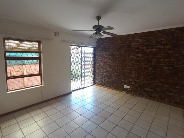 Townhouse for rent in Port Elizabeth, Eastern Cape