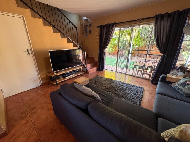 Townhouse for rent in Nooitgedacht, Gauteng