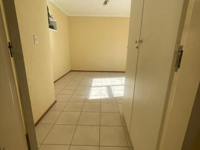 Townhouse for rent in Alexandra, Gauteng