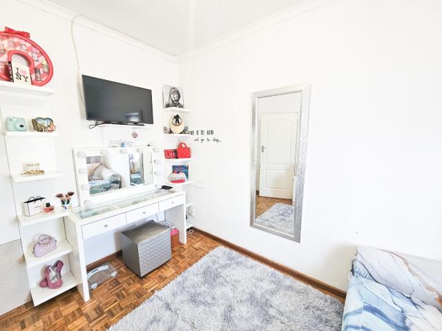 Townhouse for rent in Table View, Cape Town