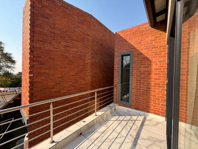 Townhouse for rent in Waterkloof, Gauteng
