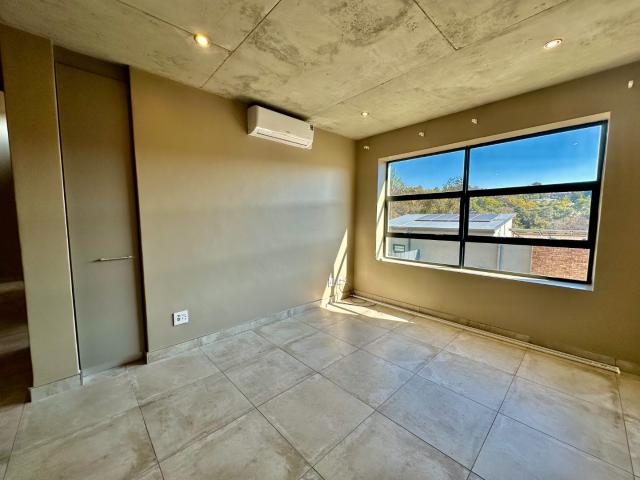 Townhouse for rent in Waterkloof, Gauteng