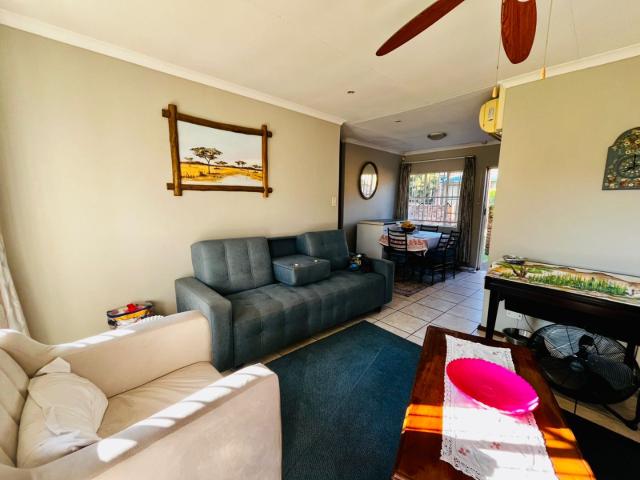 Townhouse for rent in Waterkloof, Gauteng