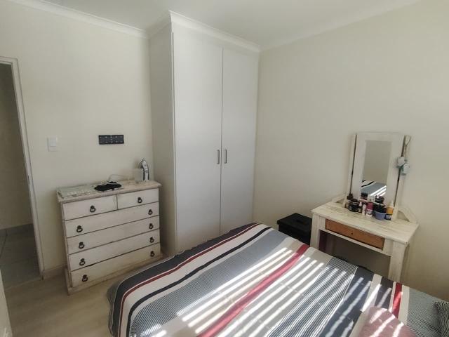 Townhouse for rent in Nooitgedacht, Gauteng