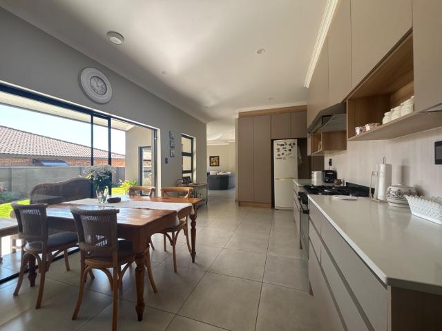 Townhouse for rent in Nooitgedacht, Gauteng