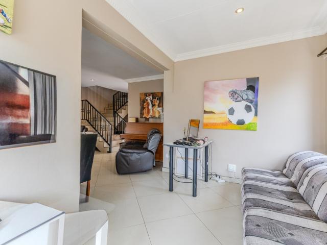 Townhouse for rent in Pretoria, Gauteng