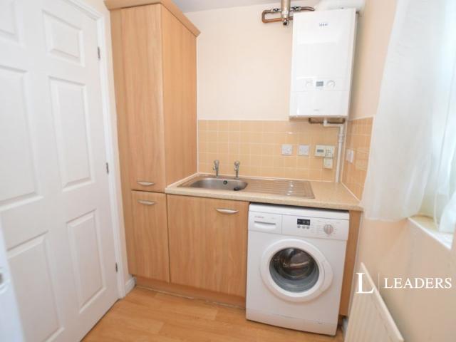 Townhouse for rent in Berechurch, Fordham Heath
