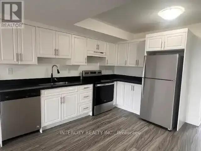 Townhouse for rent in Vaughan