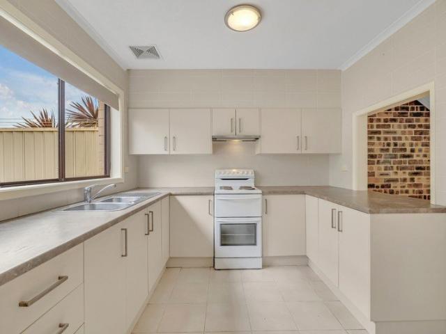 Townhouse for rent in The Entrance, New South Wales