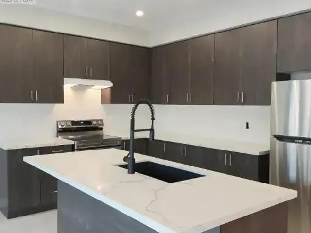 Townhouse for rent in Wasaga Beach, Ontario