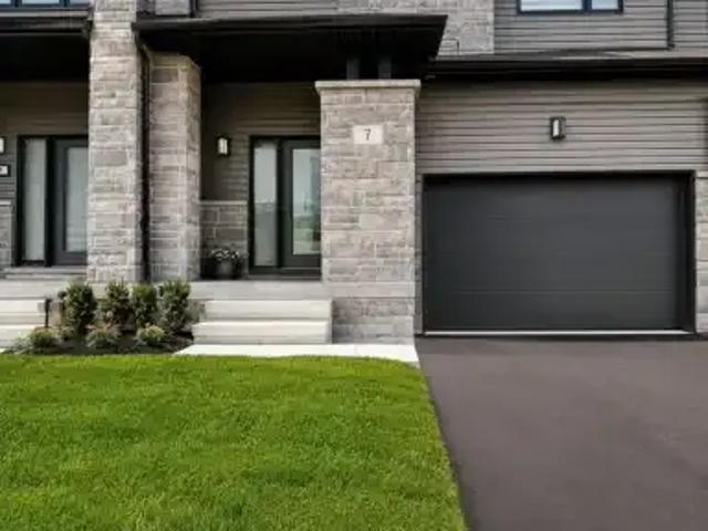 Townhouse for rent in Wasaga Beach, Central Ontario