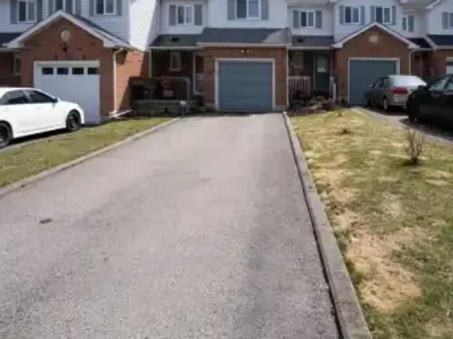Townhouse for rent in Waterloo, Ontario