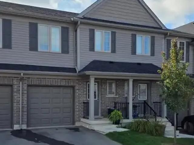Townhouse for rent in Waterloo, Ontario