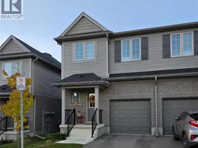 Townhouse for rent in Waterloo, Ontario