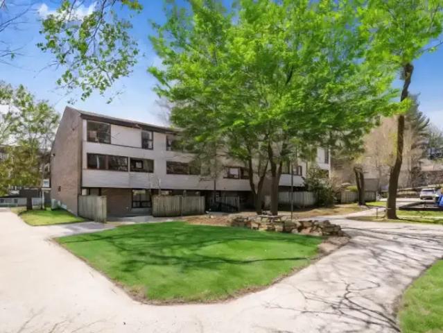 Townhouse for rent in Waterloo, Ontario