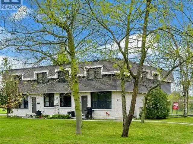 Townhouse for rent in Waterloo, Ontario
