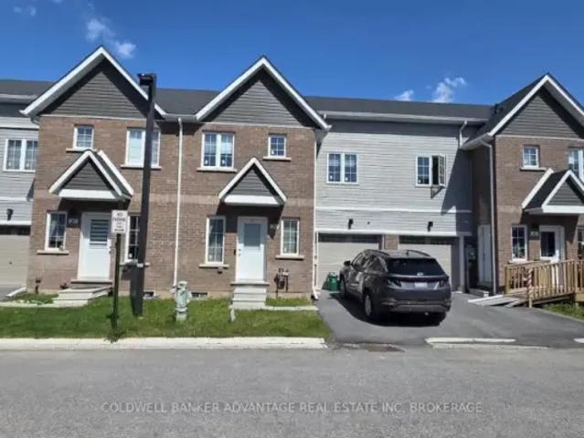 Townhouse for rent in Niagara, Ontario