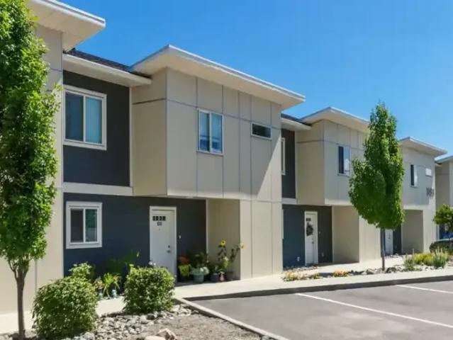 Townhouse for rent in British Columbia