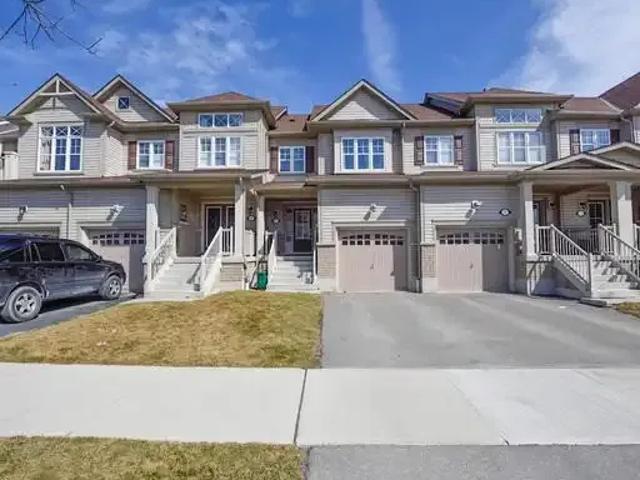 Townhouse for rent in Durham, Ontario